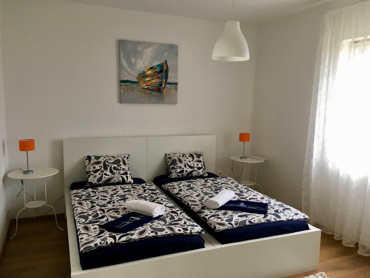 Apartments Нови-Винодолски Экстерьер фото